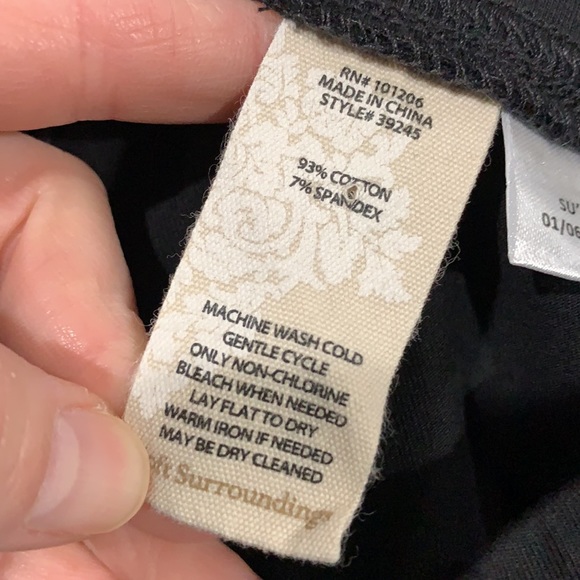 EUC Soft Surroundings black petite small leggings - Picture 4 of 4